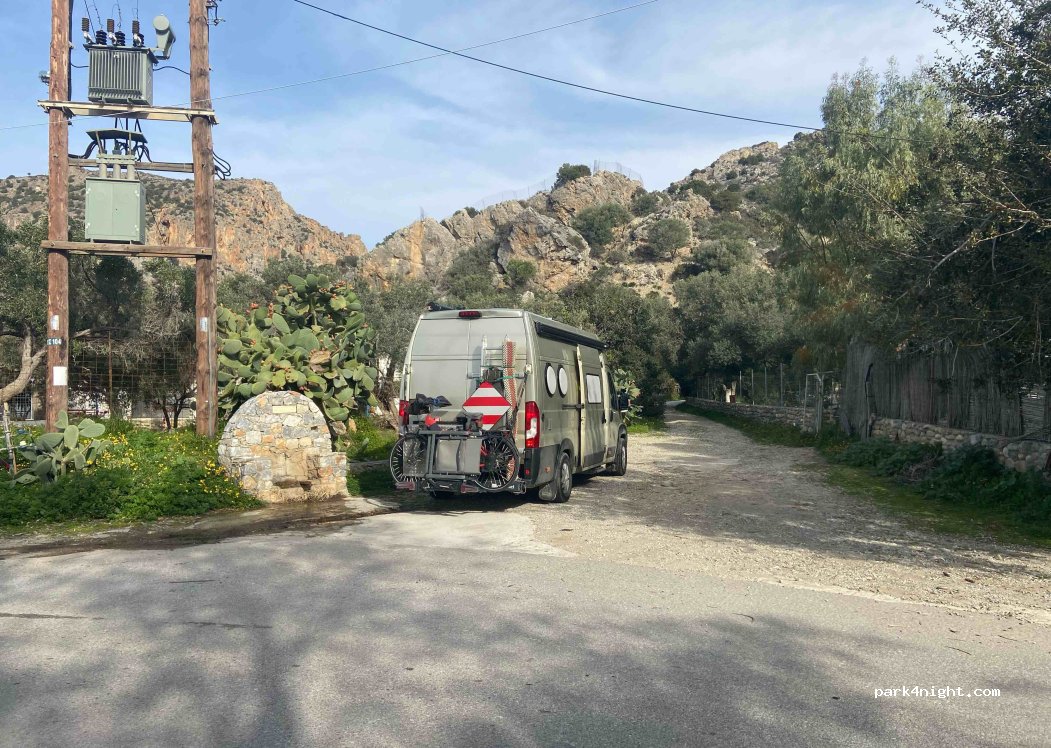 (730 01) Paleochora - Unnamed Road — foto 3