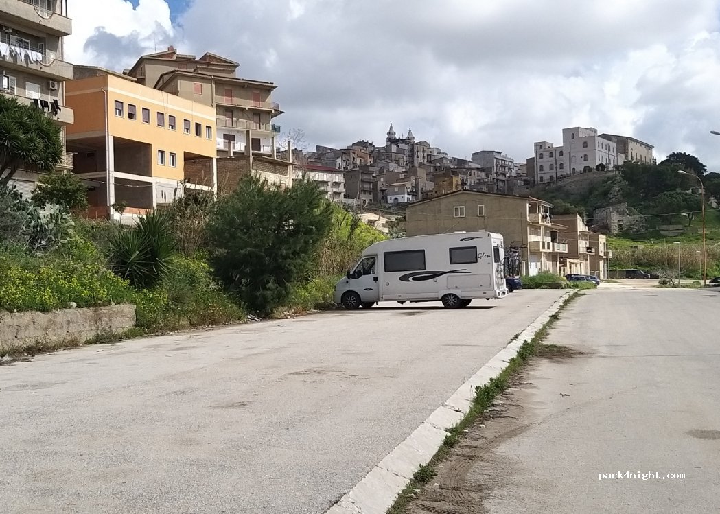 (92020) Palma di Montechiaro - 77 Via C. Marx — foto 2