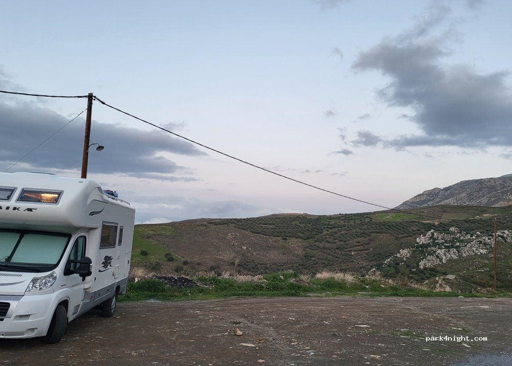 (700 10) Pyrgos - Unnamed Road — foto 2