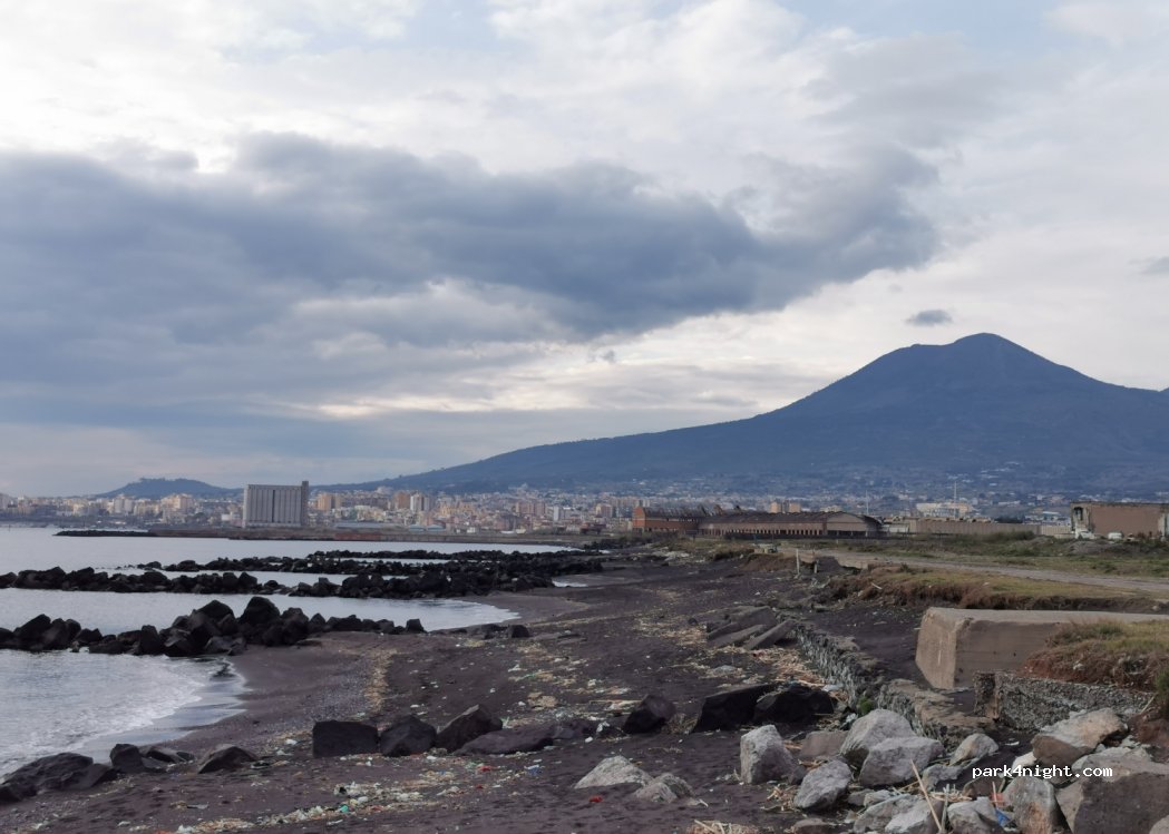 (80058) Torre Annunziata - 2 Via Mortelleto — foto 3
