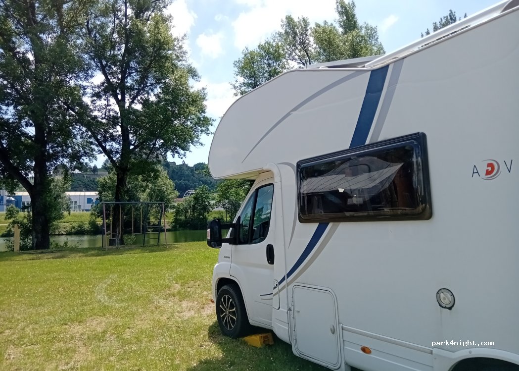Autocamping Trenčín na Ostrove — foto 4