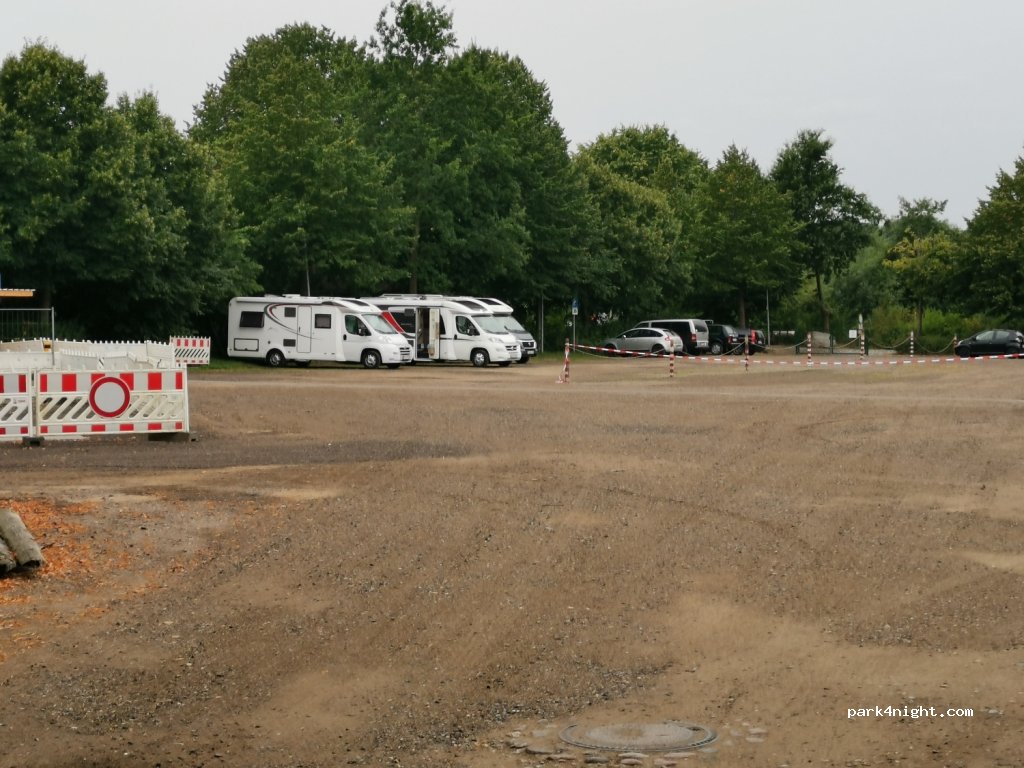 Wohnmobilstellplatz am Oldenburger Wallmuseum — foto 2