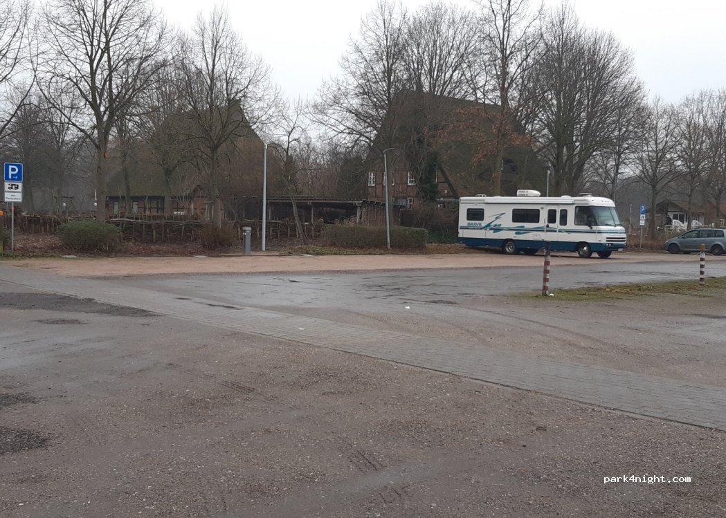 Wohnmobilstellplatz am Oldenburger Wallmuseum — foto 3