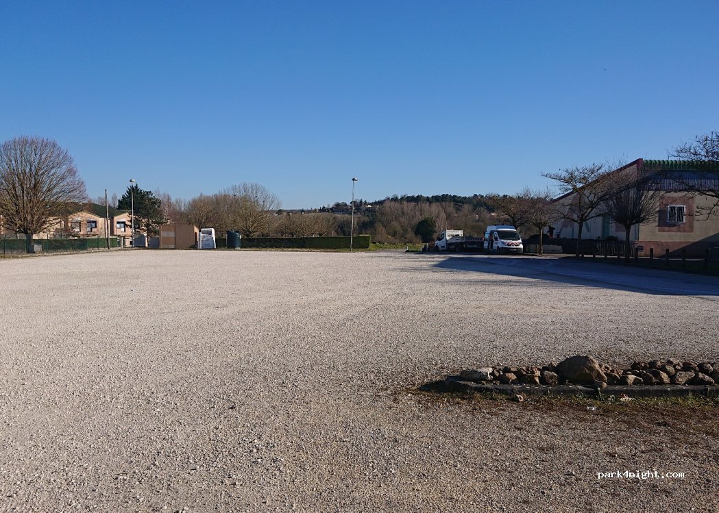 (16440) Roullet-Saint-Estèphe - 9 Route D’Espagne — foto 2