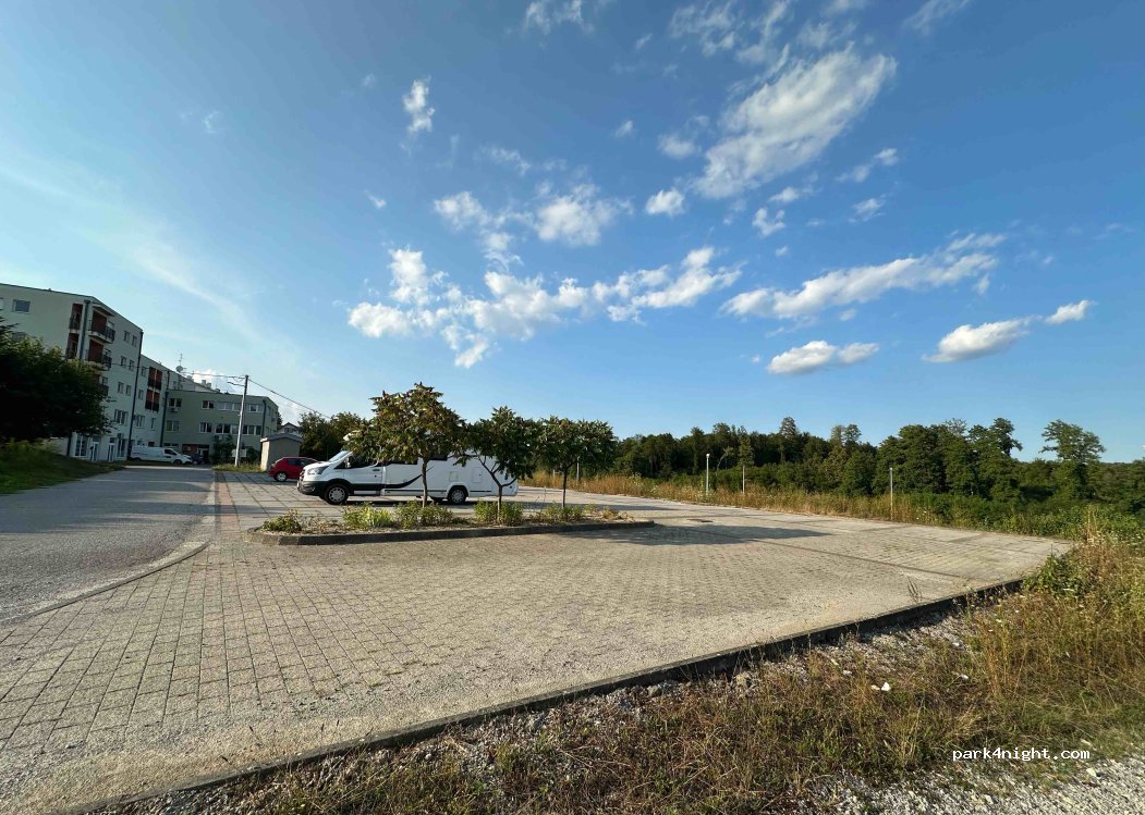 (10451) Pisarovina - 1 Ulica Vladimira Nazora — foto