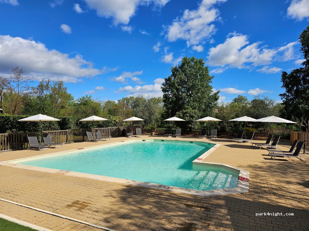 Aire de camping-car du Domaine de Bagard — foto 3