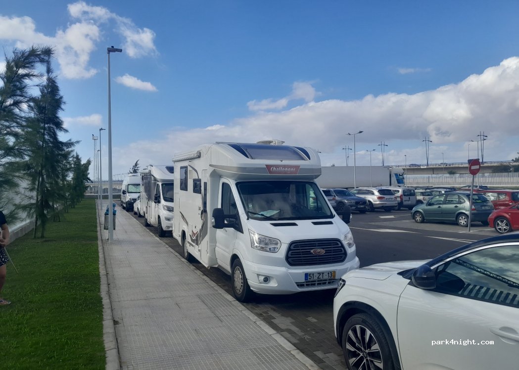 (21002) Huelva - 48 Avenida de Enlace — foto