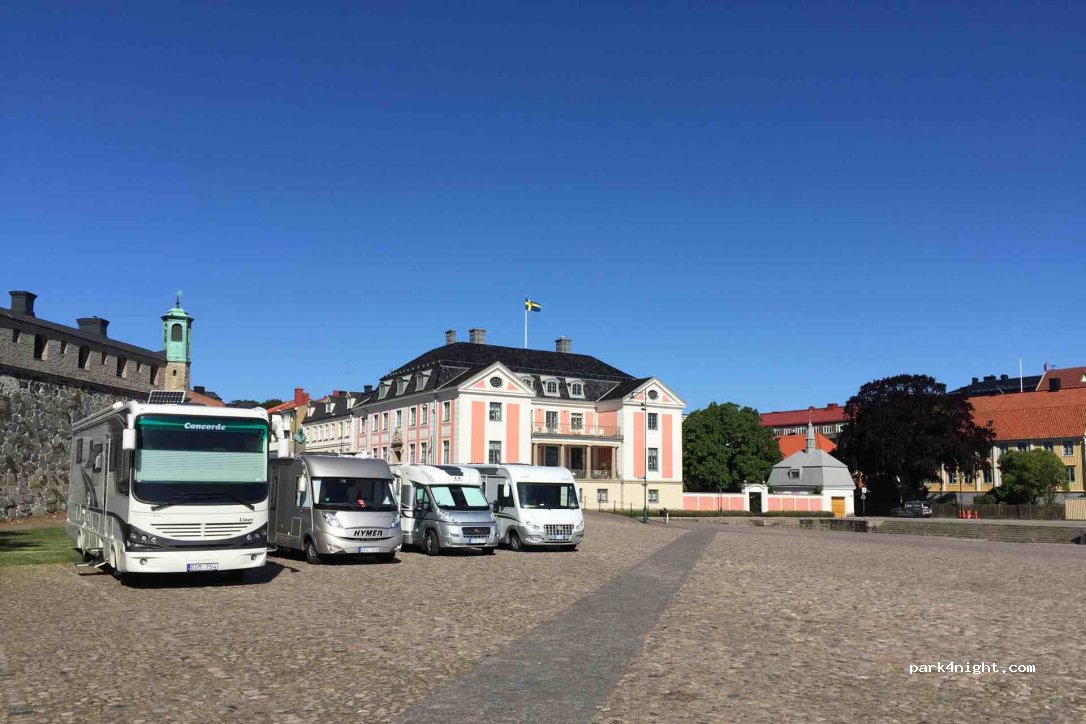 (371 30) Karlskrona - 1 Vallgatan — foto