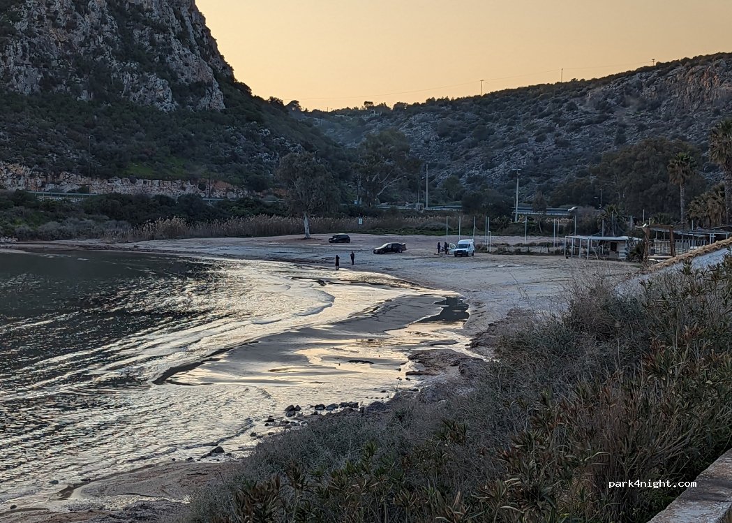 (194 43) Agia Marina - Leoforos Athinon Souniou — foto 4
