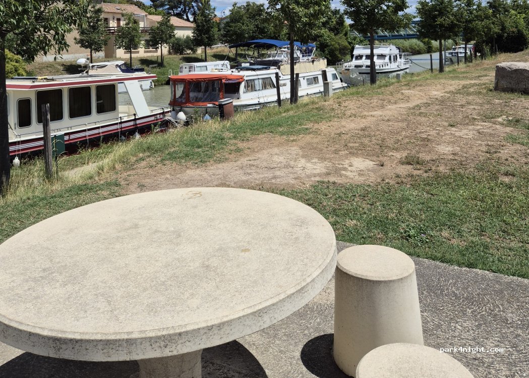 (34310) Capestang - 9 Avenue de l'Occitanie — foto 2