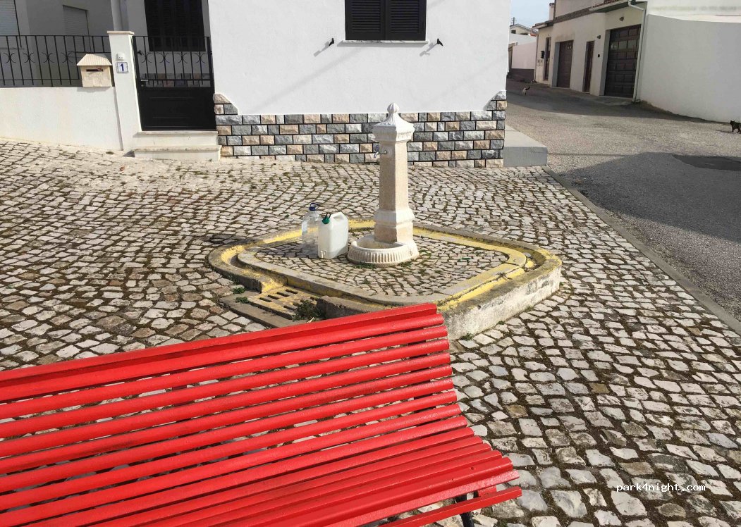 (2520) Ferrel - 2 Travessa da Amizade — foto
