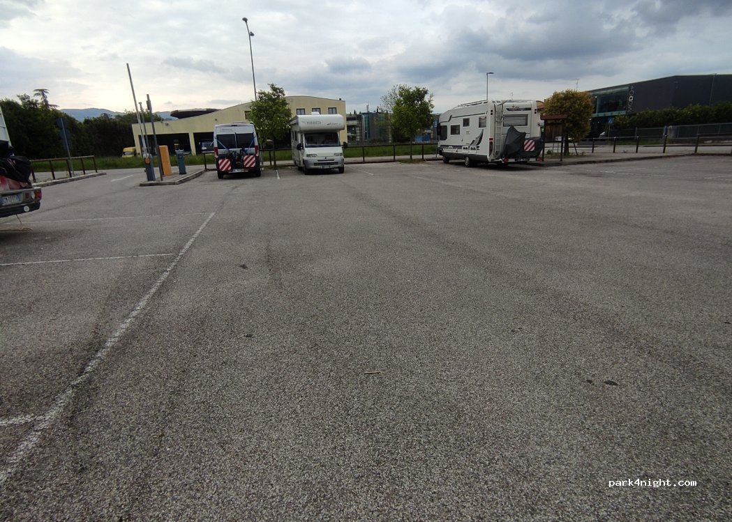 Area sosta camper San Pietro In Cariano — foto 2