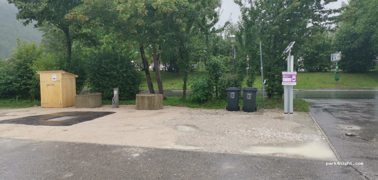 Wohnmobil-Stellplatz Karwendel — foto