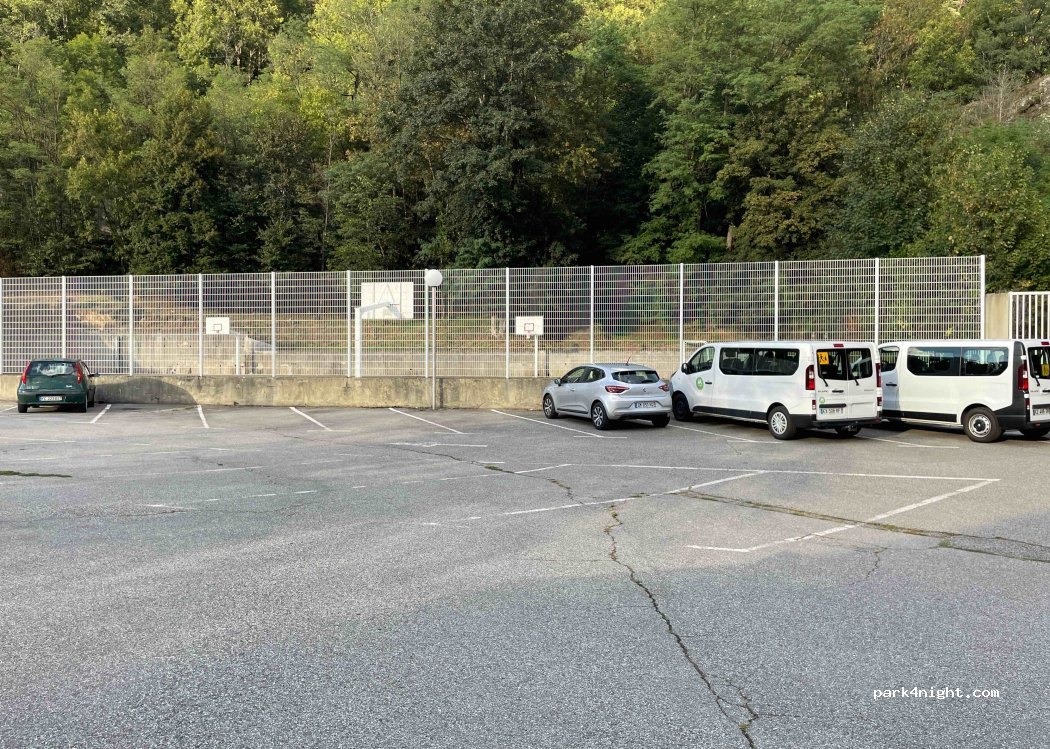 (09110) Ax-les-Thermes - 30 Rue du Collège — foto 2