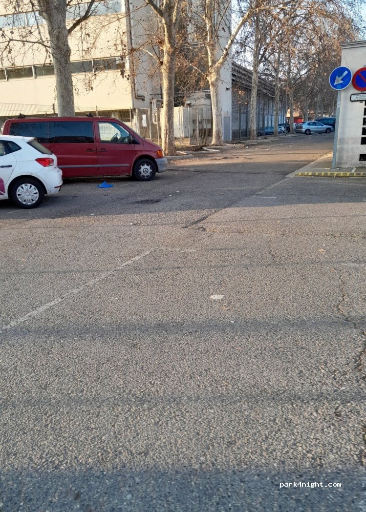 (25005) Lleida - 61 Carrer del Corregidor Escofet — foto