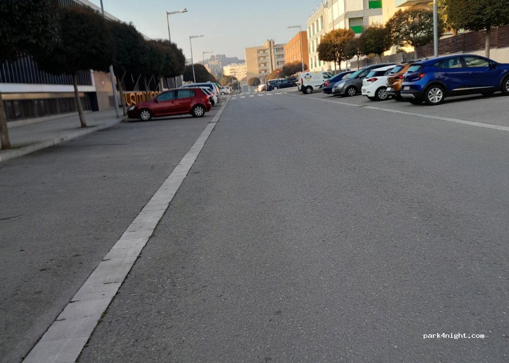 (25005) Lleida - 2 Carrer de Vicenç Ximenis — foto