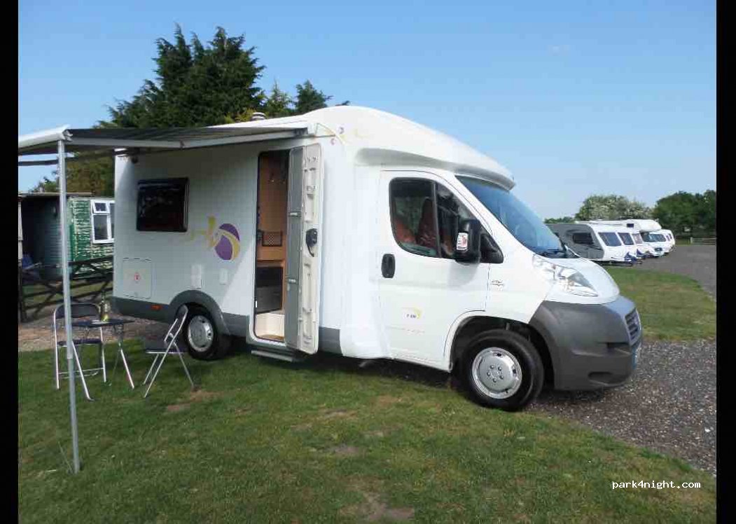 CREETING CARAVAN AND CAMPING — foto 2