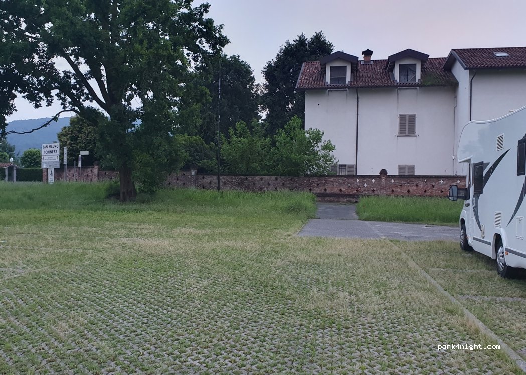 (10036) Settimo Torinese - 132 Via Settimo — foto