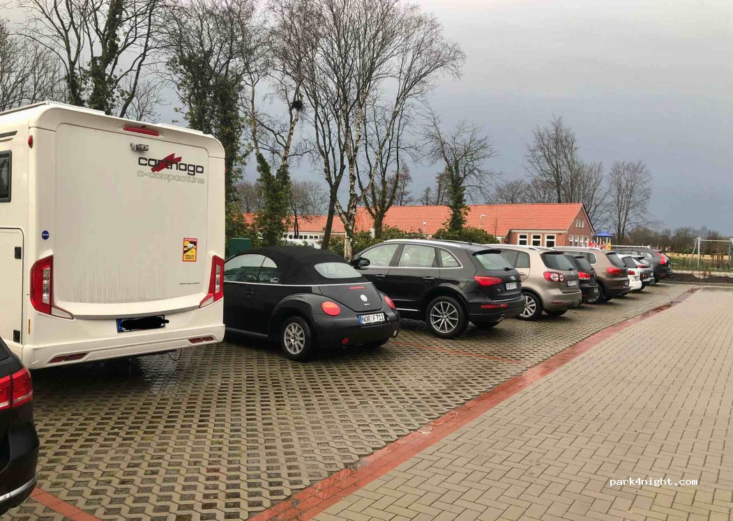 Reisemobilstellplatz am Berumerfehner Wald — foto 2