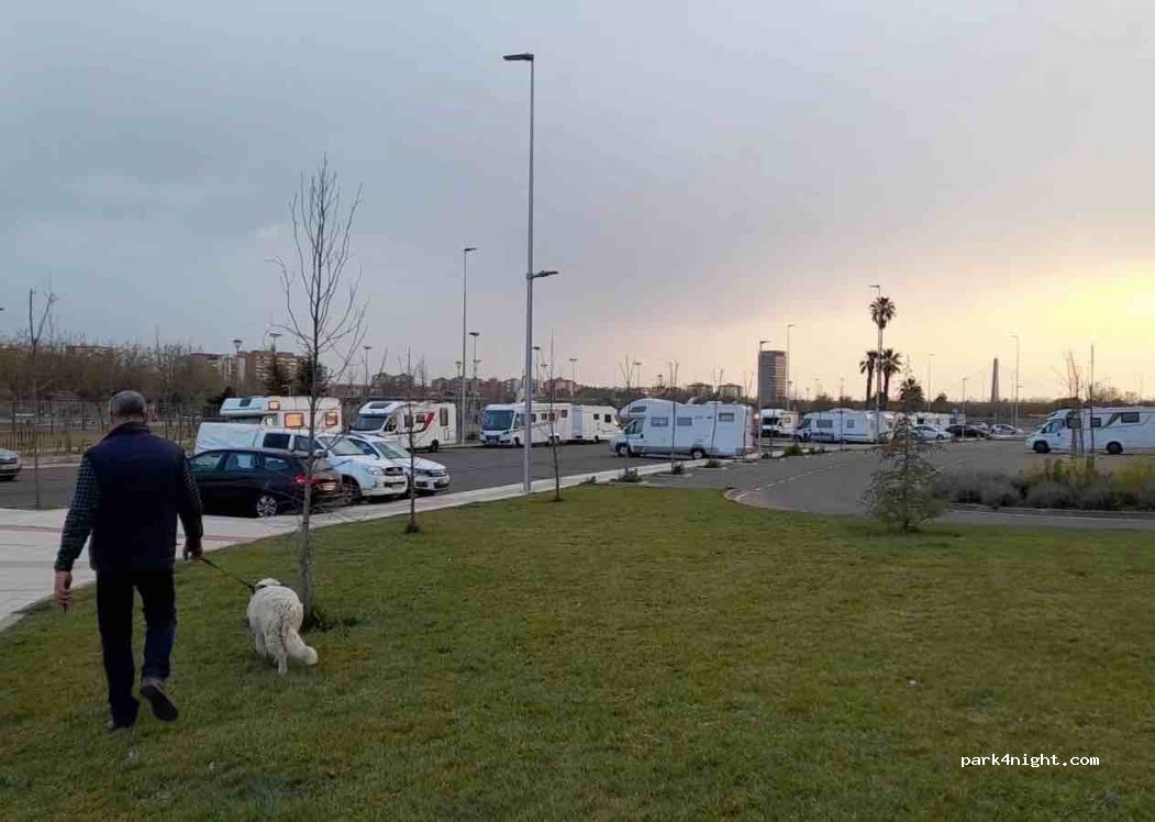 (06006) Badajoz - 10 Calle Moreras — foto