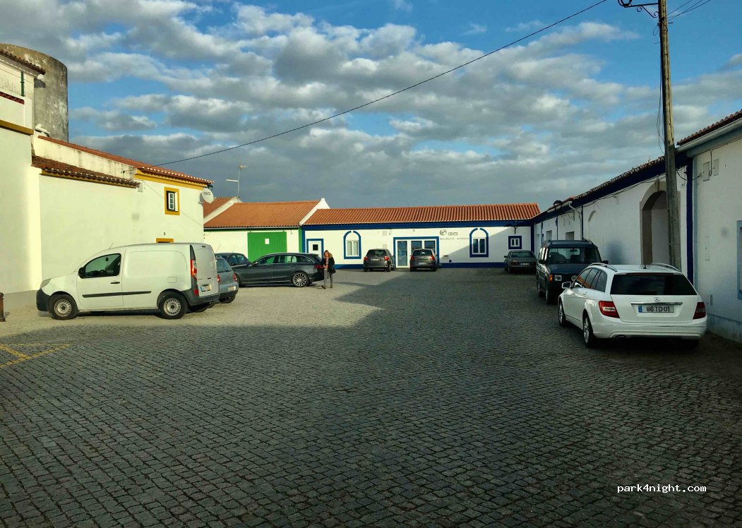 (7340) Arronches - Largo da Restauração — foto 2