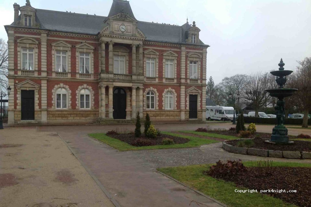 (27520) Bourgtheroulde-Infreville - 60 Rue de Thuit Hébert — foto