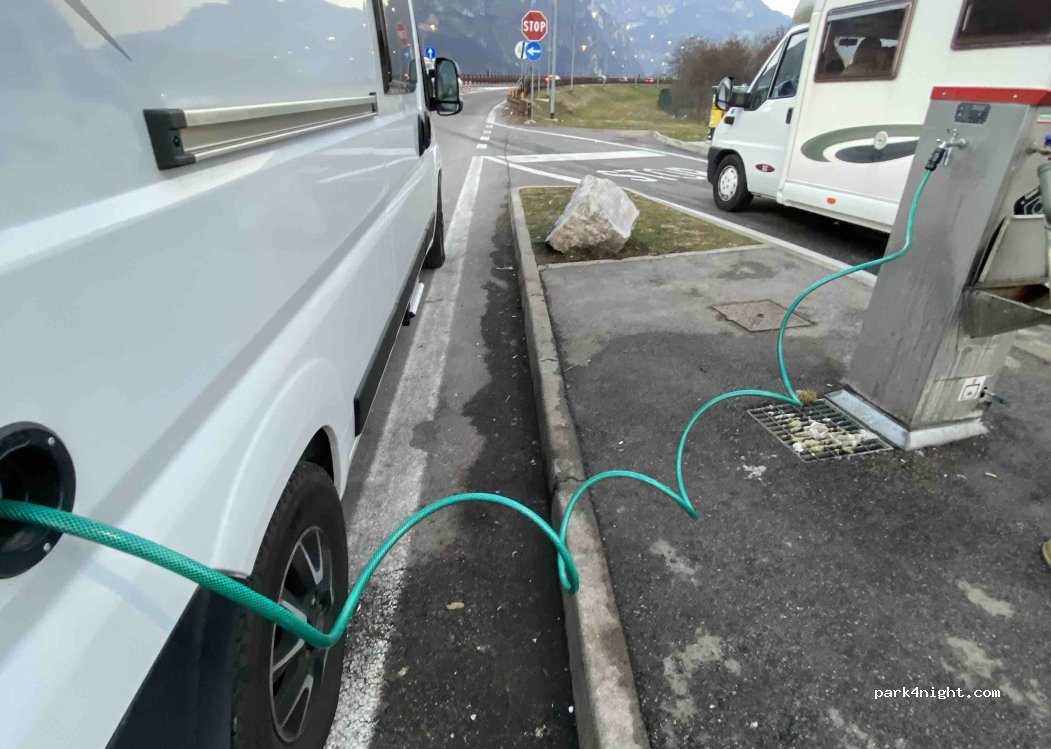 (38015) Stazione di Lavis - Autostrada del Brennero — foto 5