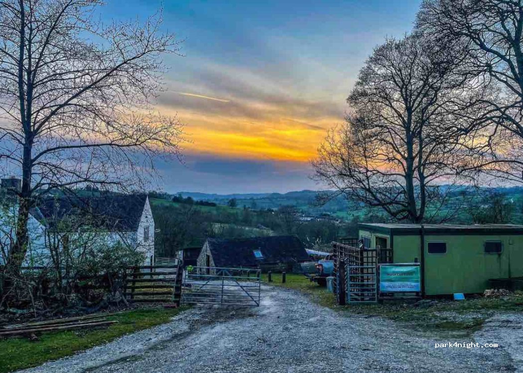 Thorpe Cloud View Camping — foto 2