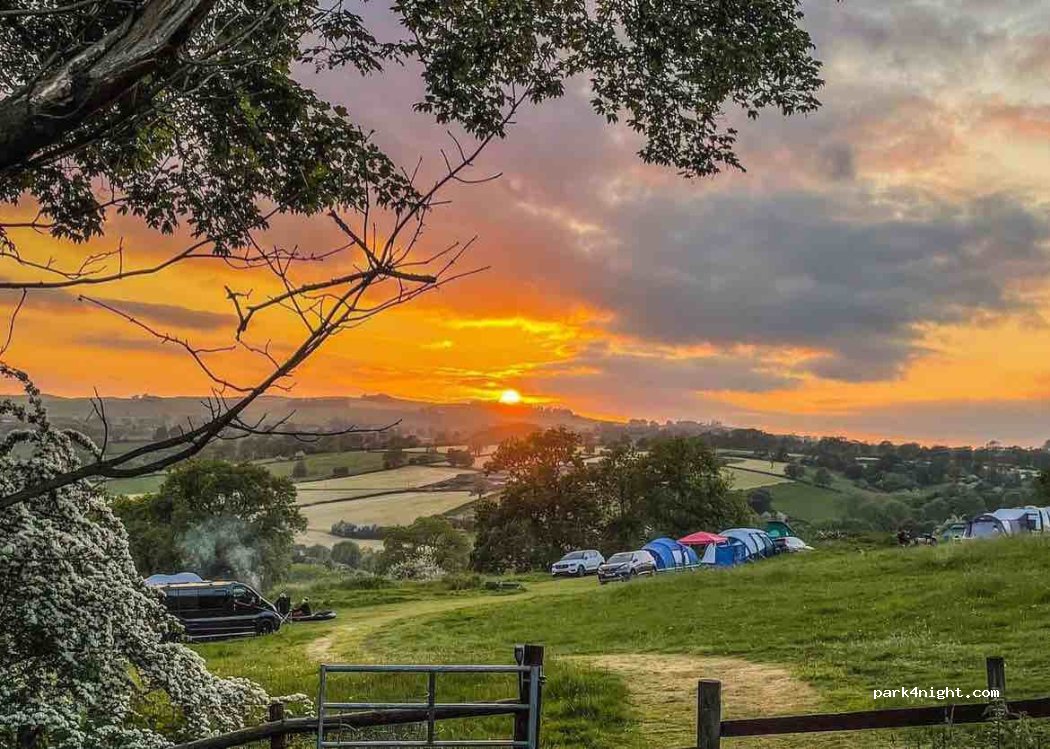 Thorpe Cloud View Camping — foto 3