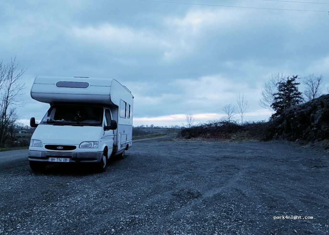 (12210) Argences-en-Aubrac - D537 — foto 2