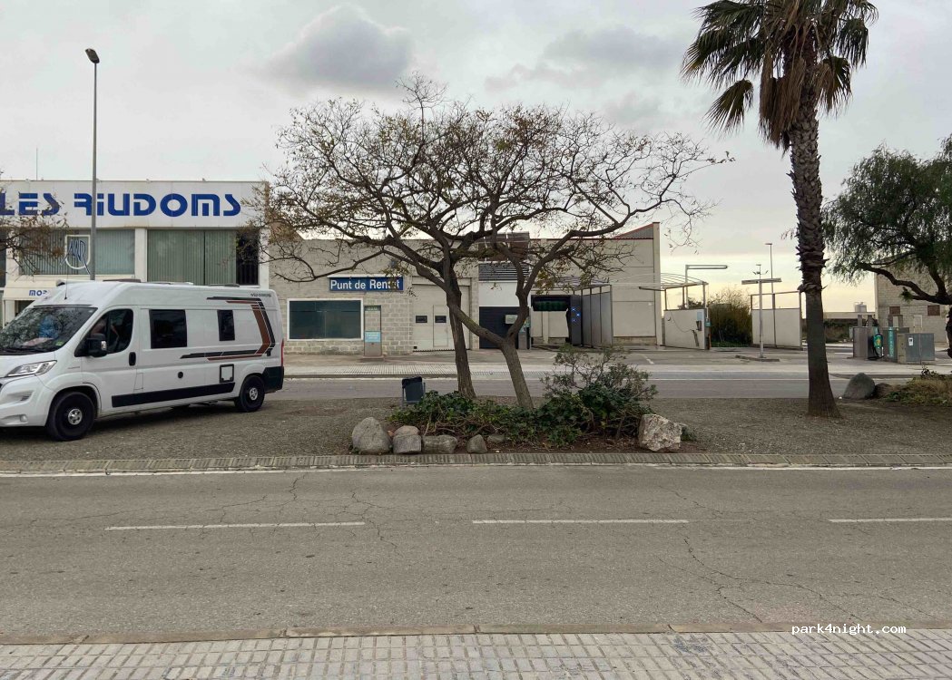 (43330) Riudoms - 15 Passeig Germans Nebot — foto 3