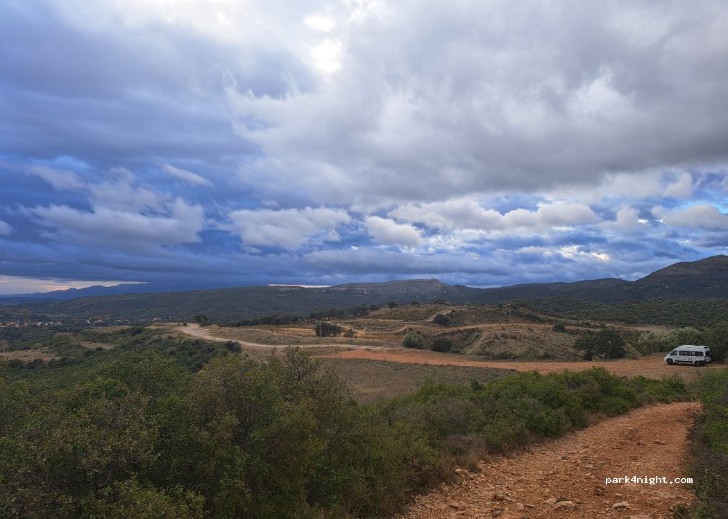 (66300) Camélas - Unnamed Road — foto 3