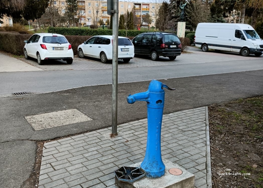 (2651) Rétság - 51 Rákóczi út — foto
