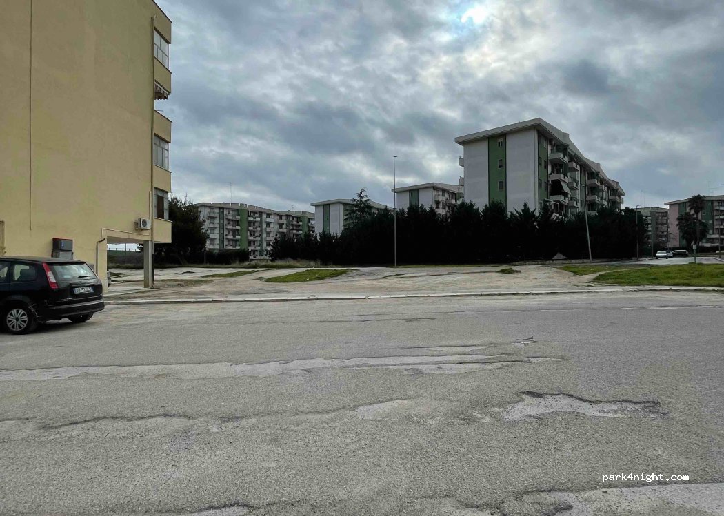 (71042) Cerignola - 14 Via Gran Sasso — foto