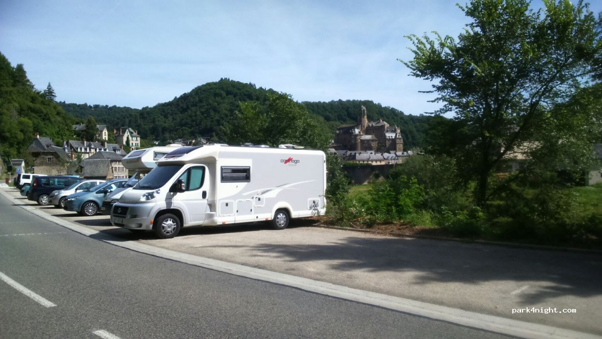 (12190) Estaing - 5 D920 — foto