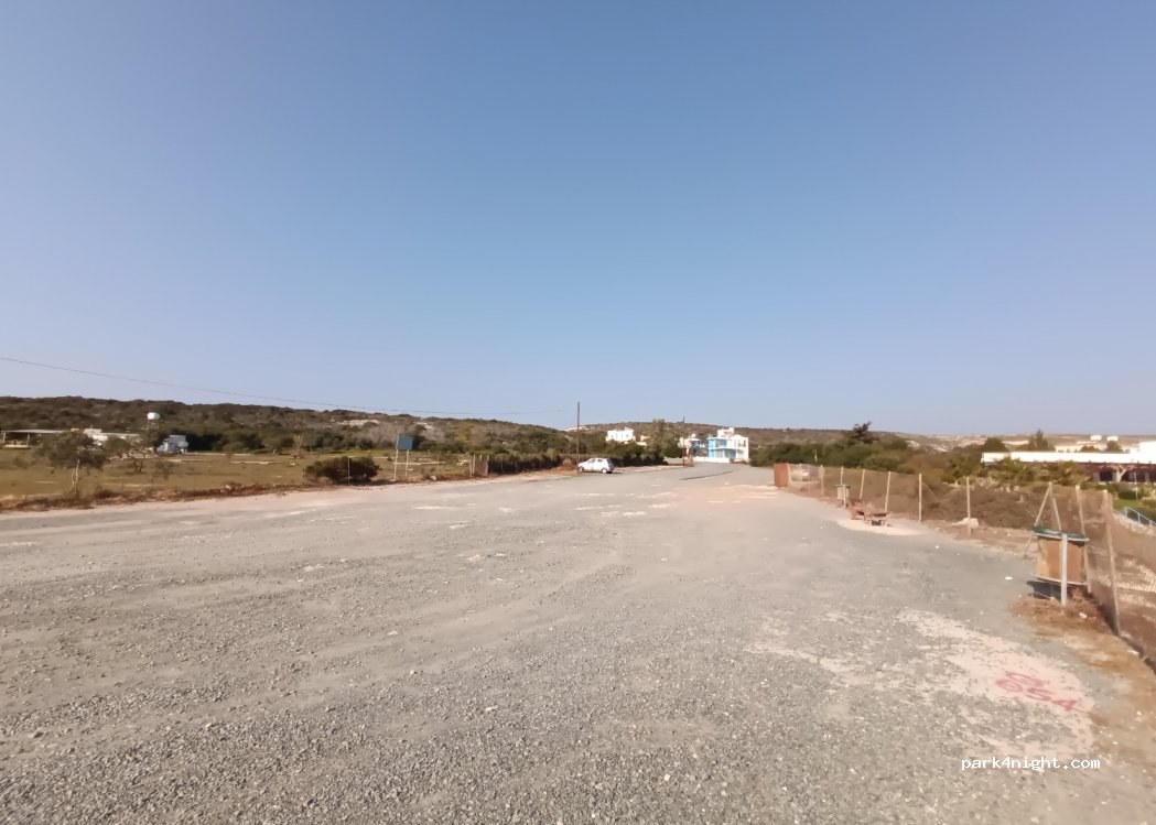 (3300) Pentakomo - Unnamed Road — foto