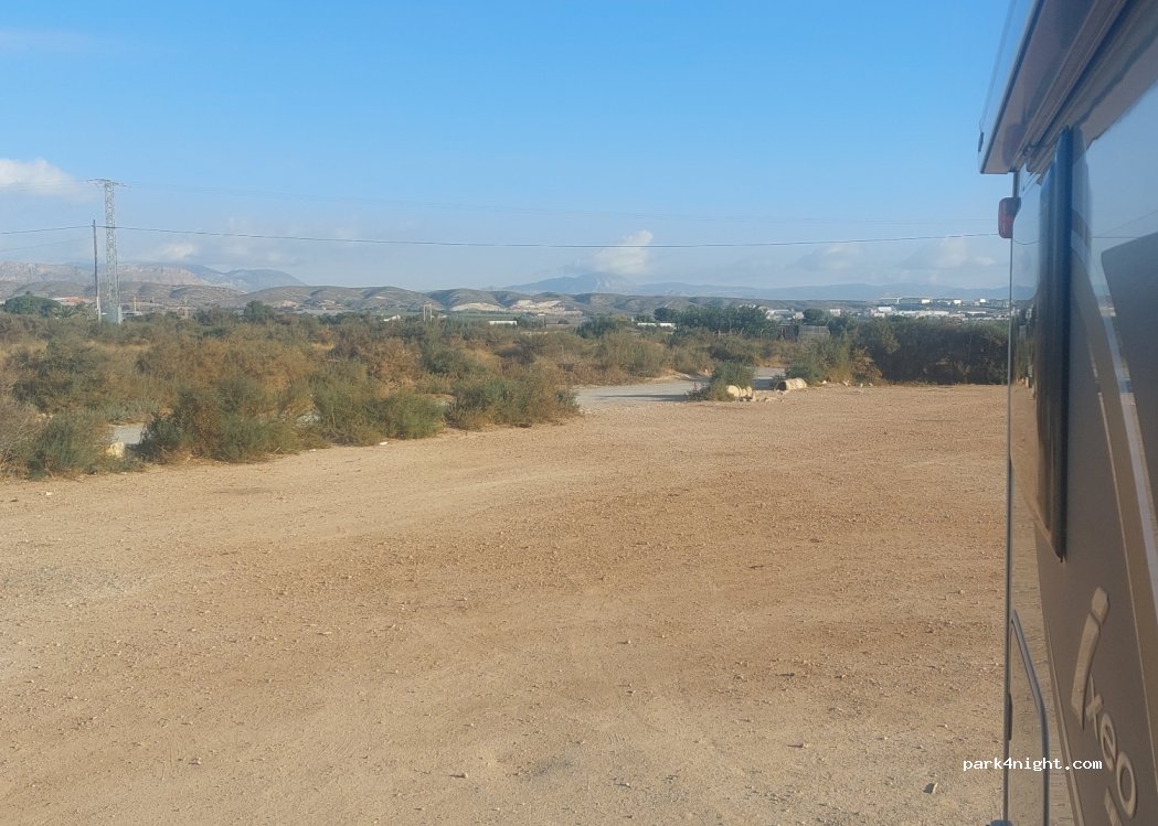 (03195) Elx - 20A Carrer Terral — foto 2