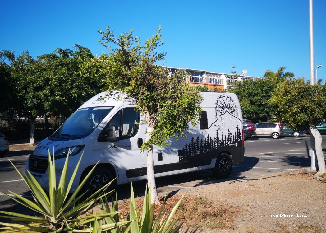(38650) Los Cristianos - 53 Avenida Juan Carlos I — foto