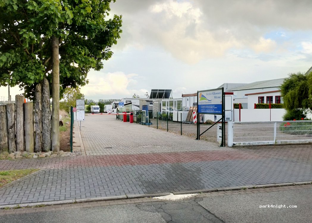 (18107) Elmenhorst-Lichtenhagen - 3A Gewerbeallee — foto