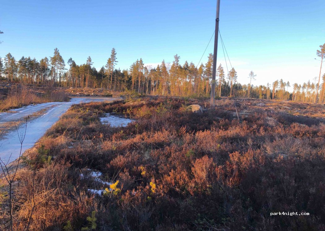 (730 60) Ramnäs - — foto