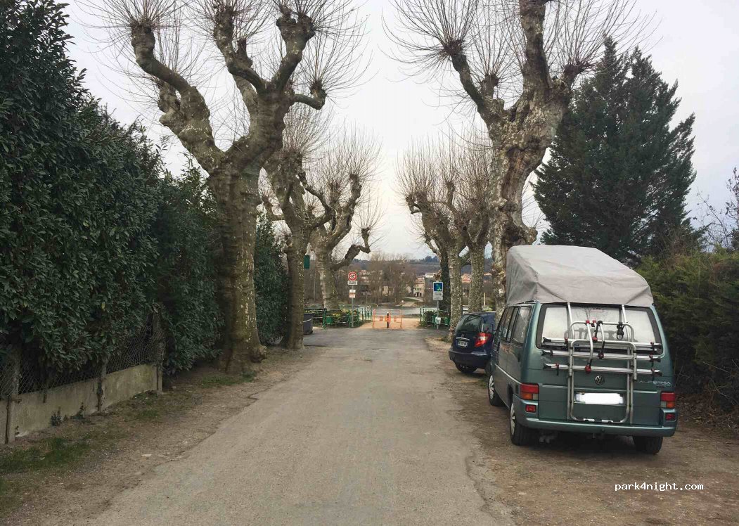 (01600) Saint-Bernard - 39 Rue du Bac — foto