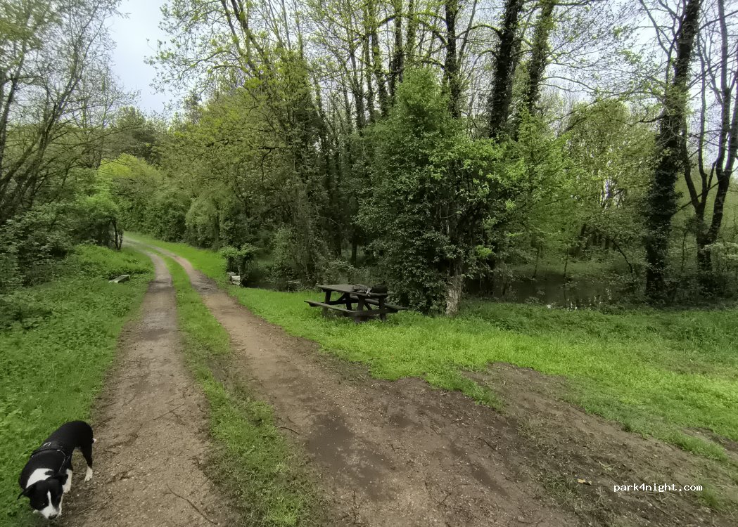 (79600) Saint-Loup-Lamairé - Unnamed Road — foto 3