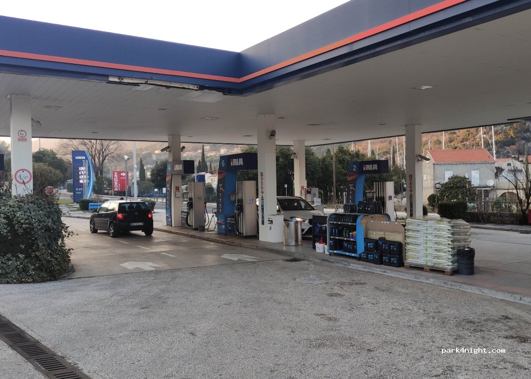 (20236) Komolac - 10 Ogarići ulica — foto