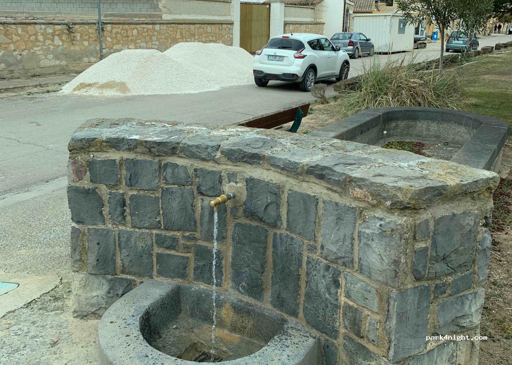 (50617) Valareña - 2 Calle de Joaquín Costa — foto