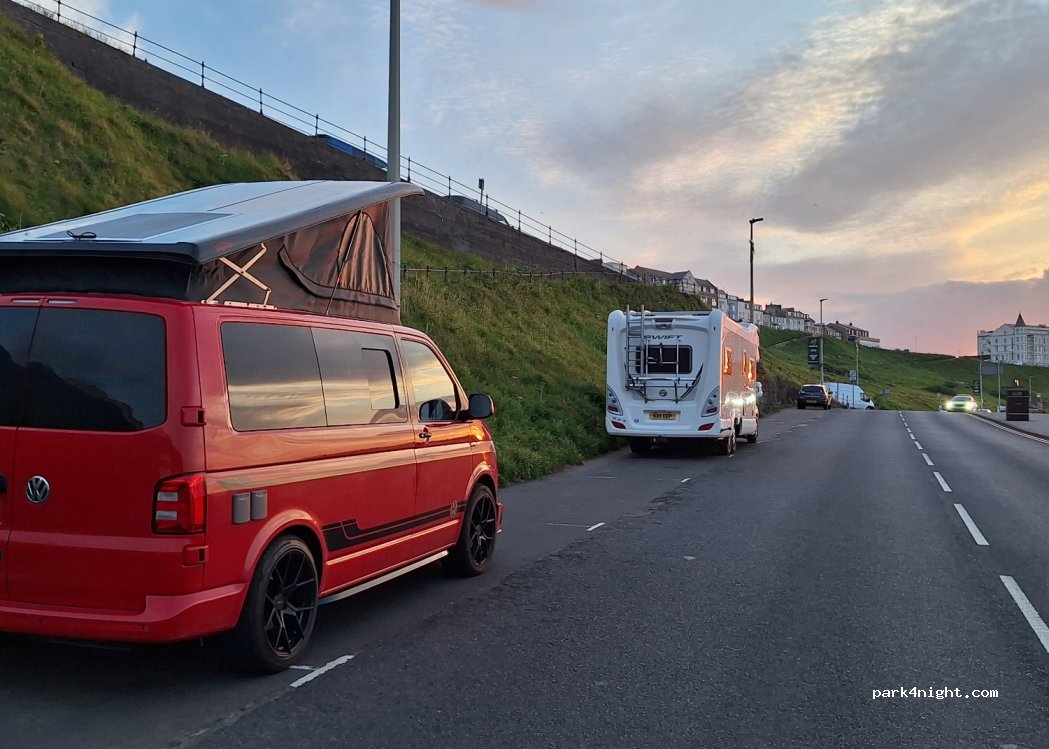 (YO11 2HB) Scarborough - Valley Road — foto