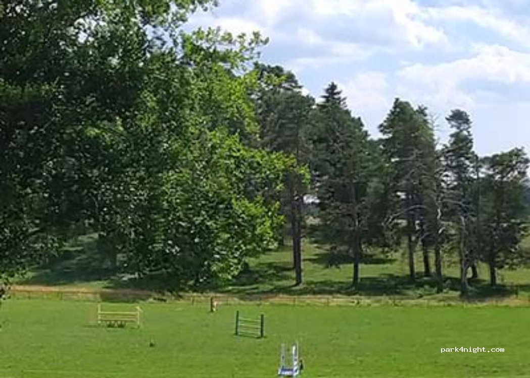 Stellplatz Alte Kaserne Haid — foto