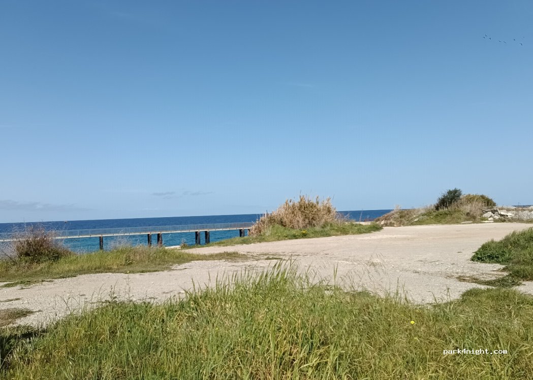 (99440) Lapta - Unnamed Road — foto