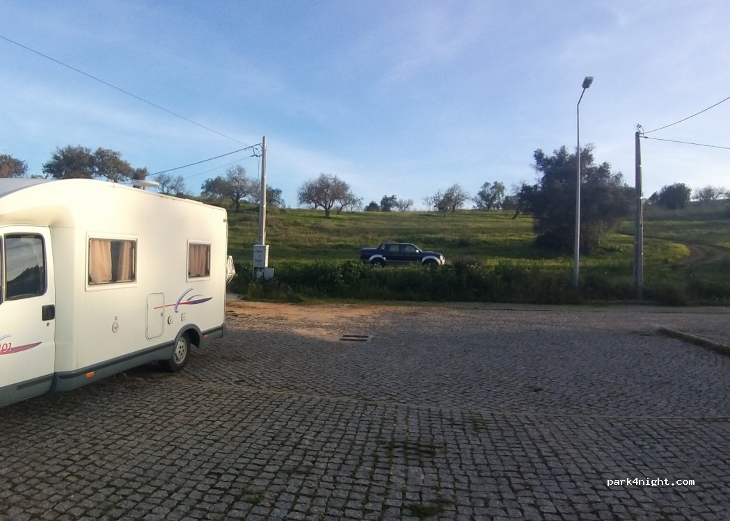 (8200) Albufeira - 4 Caminho Quinta da Bolota — foto 4