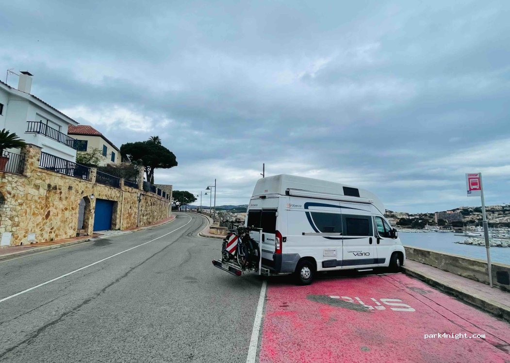(17220) Sant Feliu de Guíxols - 142 Passeig Marítim del President Josep Irla — foto 3