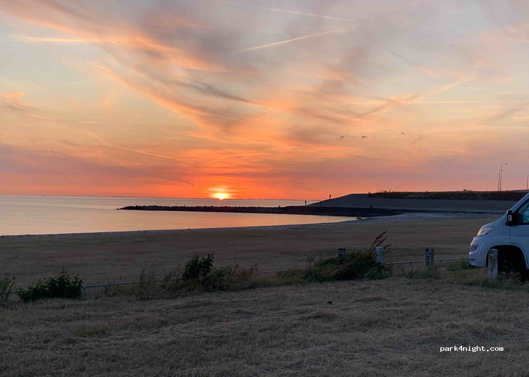 Camp & Surf Markermeer — foto 4